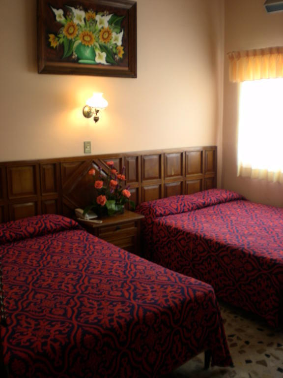Hotel Tajin Papantla de Olarte Habitación foto